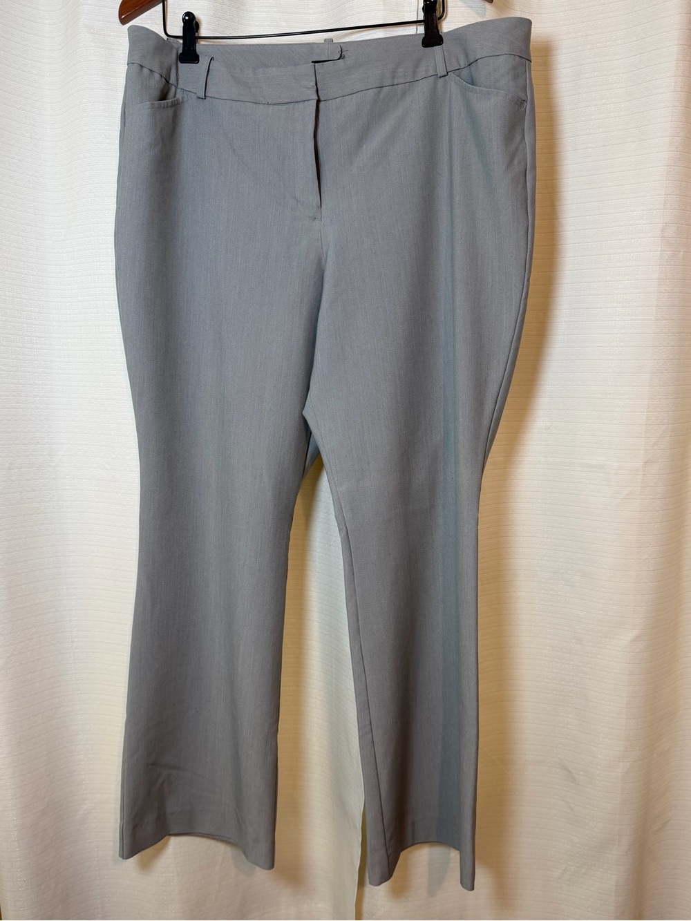 Light Gray Women's Dress Pants Size 18